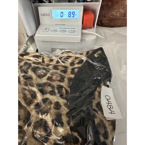 Chicos Tunic Top Womens Sz 2 Mixed Media Animal Print Slinky Travel Comfortable - Picture 7 of 7